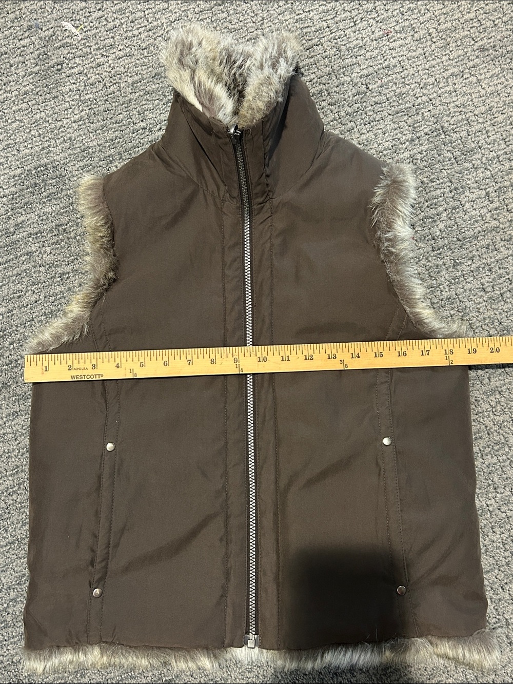 Women's Brown Faux-Fur Trim Puffer Vest